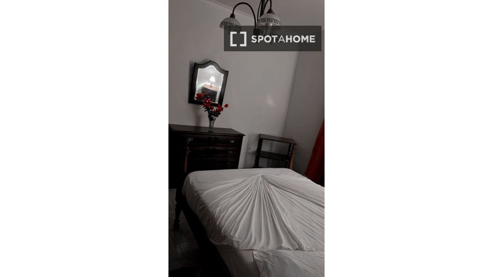 Apartment Lisbon, 1 bed — photo 10