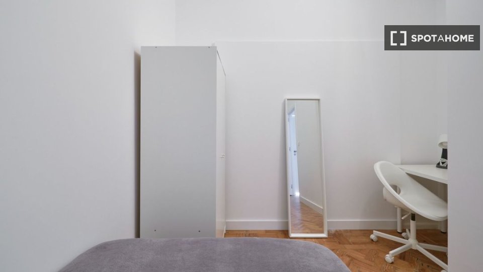 Double room Lisbon, 11 beds — photo 5