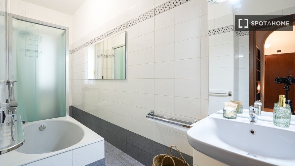 Apartment Milan, 2 beds, 80m² — photo 21