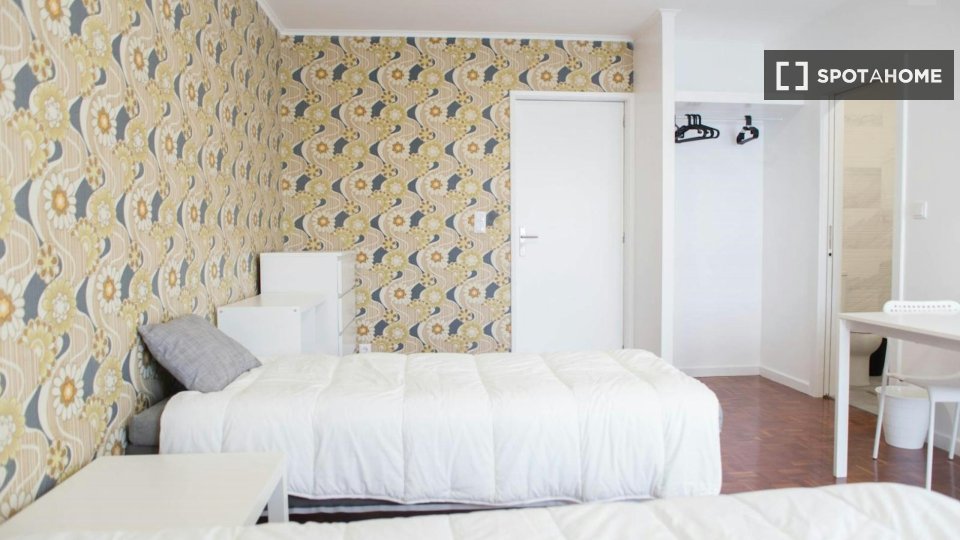 Double room Porto, 14 beds — photo 7