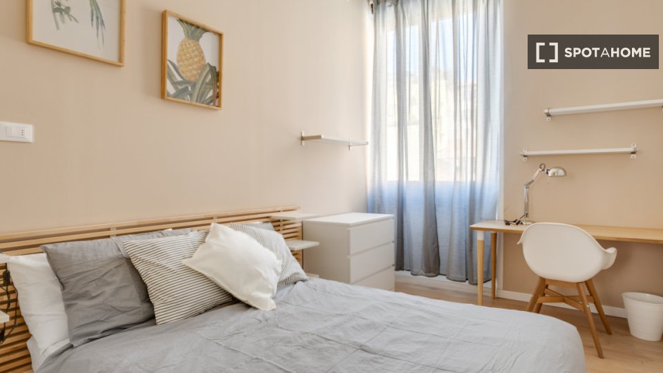 Double room Milan, 6 beds, 100m² — photo 1