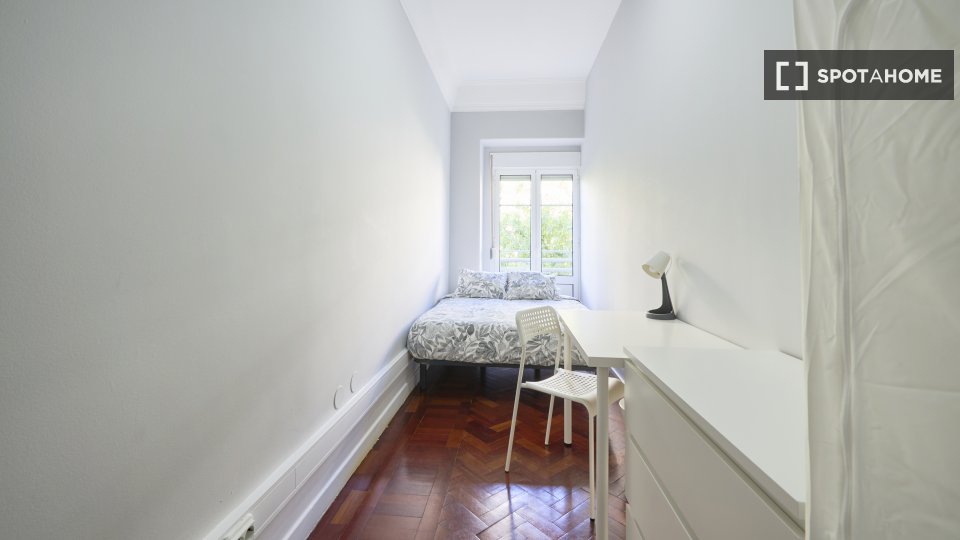 Double room Lisbon, 16 beds — photo 7