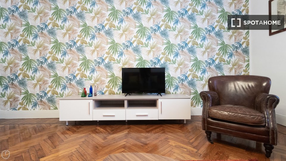 Apartment Milan, 1 bed, 80m² — photo 1