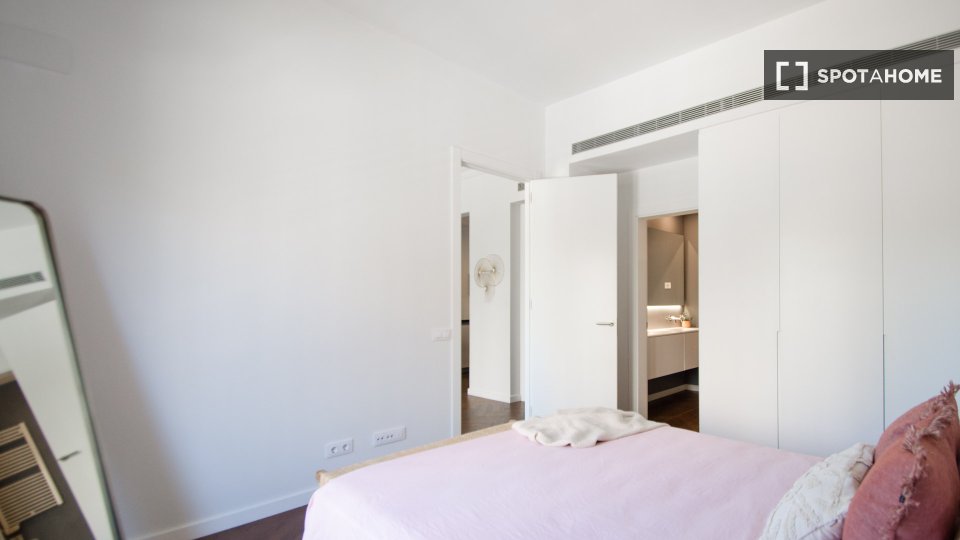 Apartment Barcelona, 2 beds, 80m² — photo 13