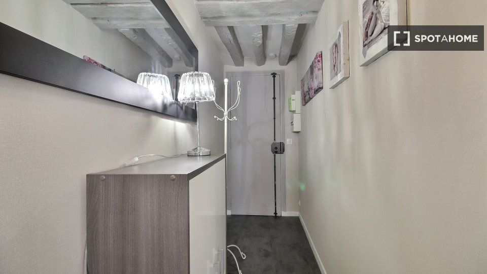 Appartamento con 1 camera da letto in affitto a Sentier-Bonne Nouvelle. - a Parigi