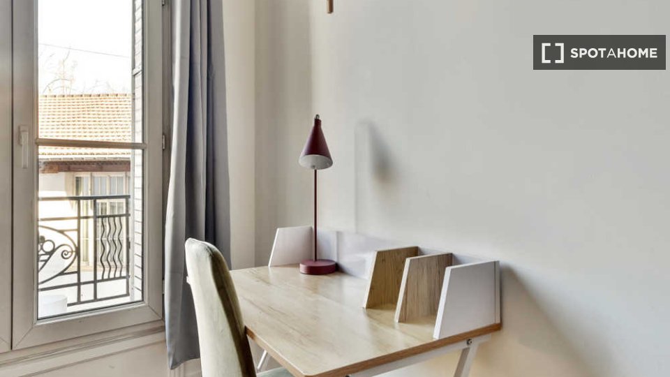 Double room Paris, 6 beds, 80m² — photo 8