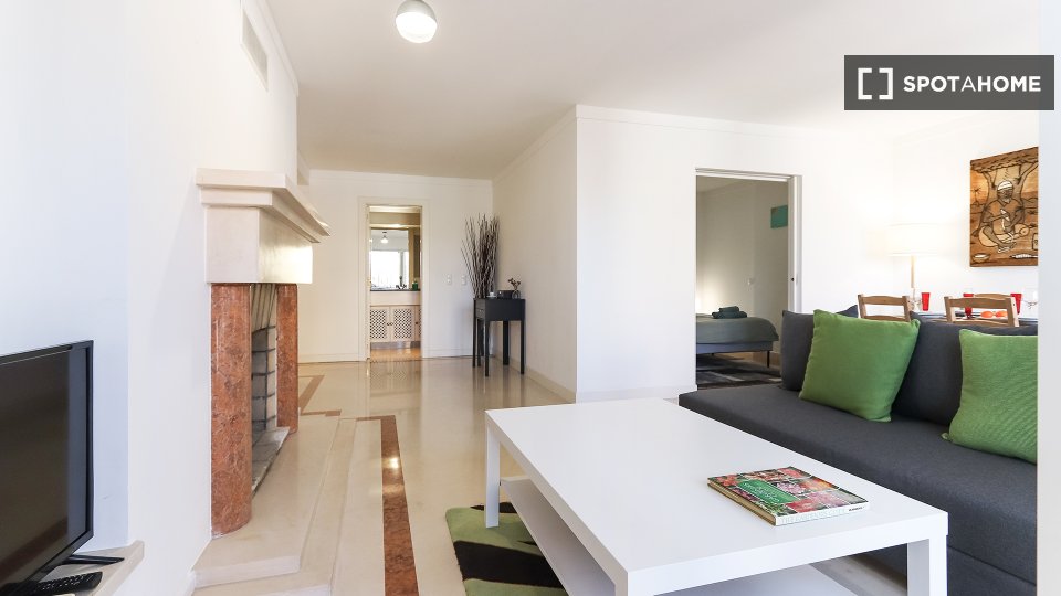 Apartment Lisbon, 1 bed, 60m² — photo 9