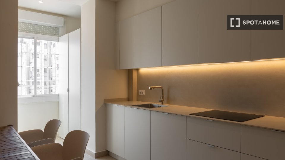 Chambre double Valence, 6 chambres, 100m² — photo 7