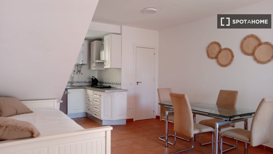 Apartment Almeria, 2 beds — photo 15