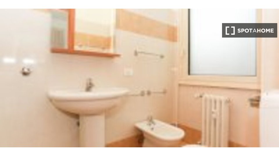 Double room Milan, 5 beds — photo 22