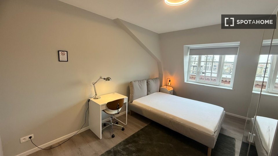 Double room Brussels, 5 beds — photo 27