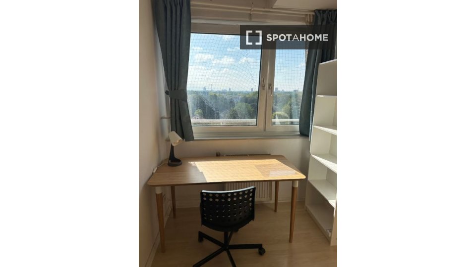 Double room Cologne, 4 beds, 86m² — photo 7