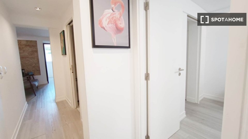 Apartment Lisbon, 2 beds, 70m² — photo 14