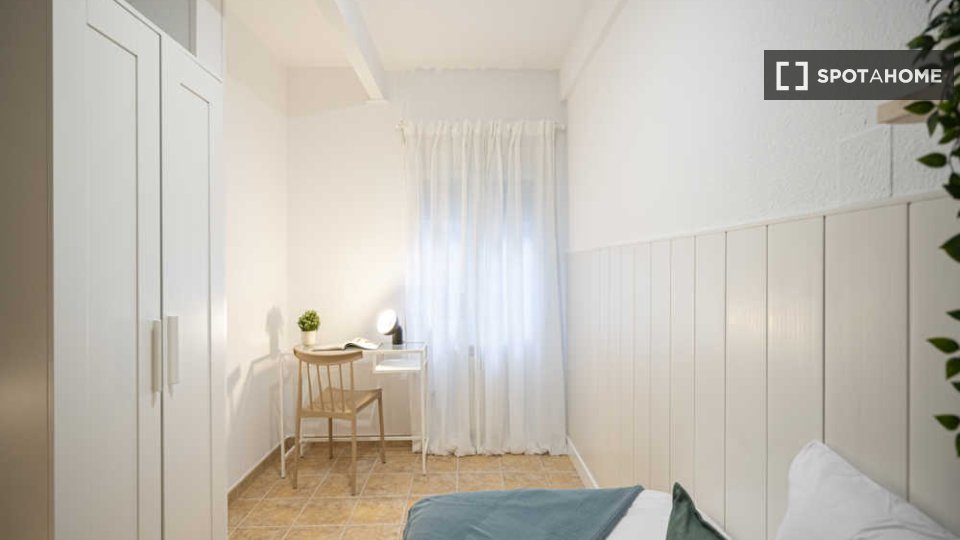 Double room Madrid, 25 beds, 600m² — photo 5
