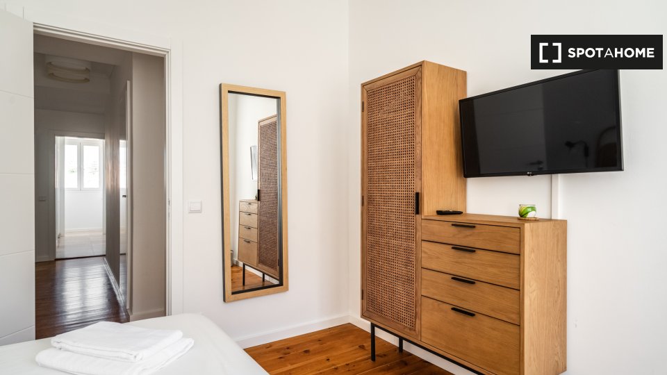 Apartment Lisbon, 3 beds — photo 18