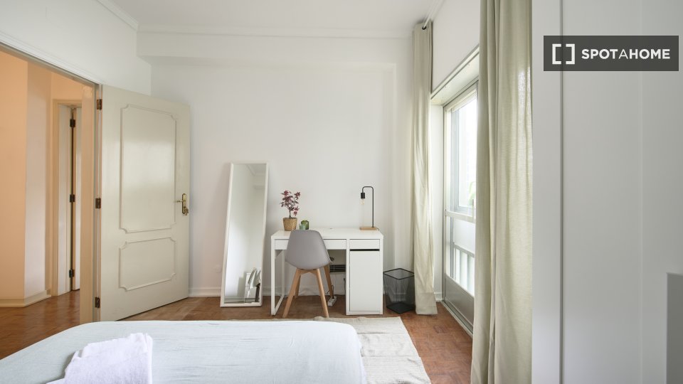 Double room Lisbon, 7 beds — photo 5
