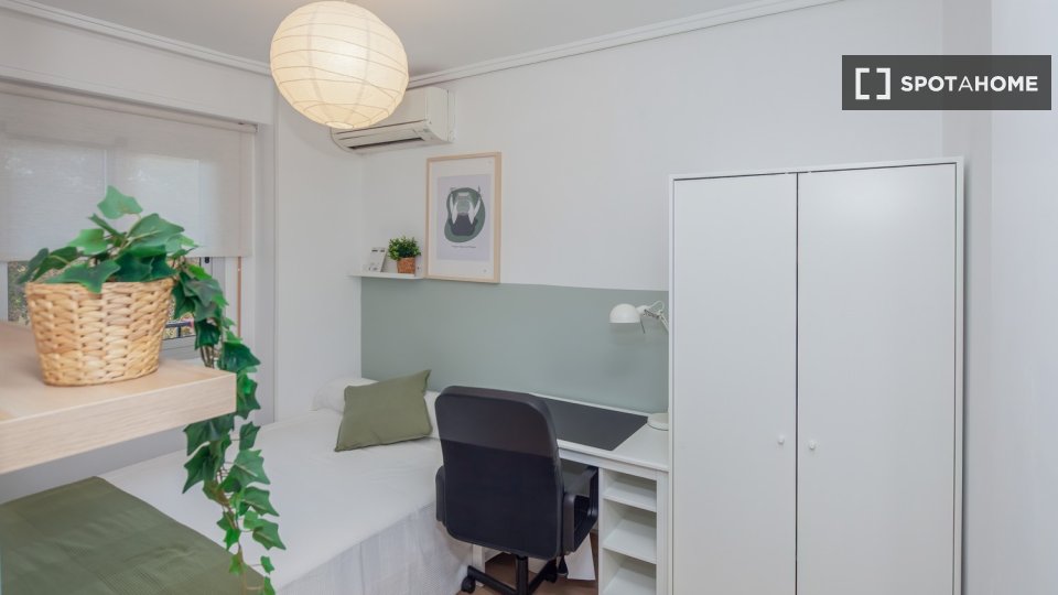 Double room Valencia, 4 beds — photo 14
