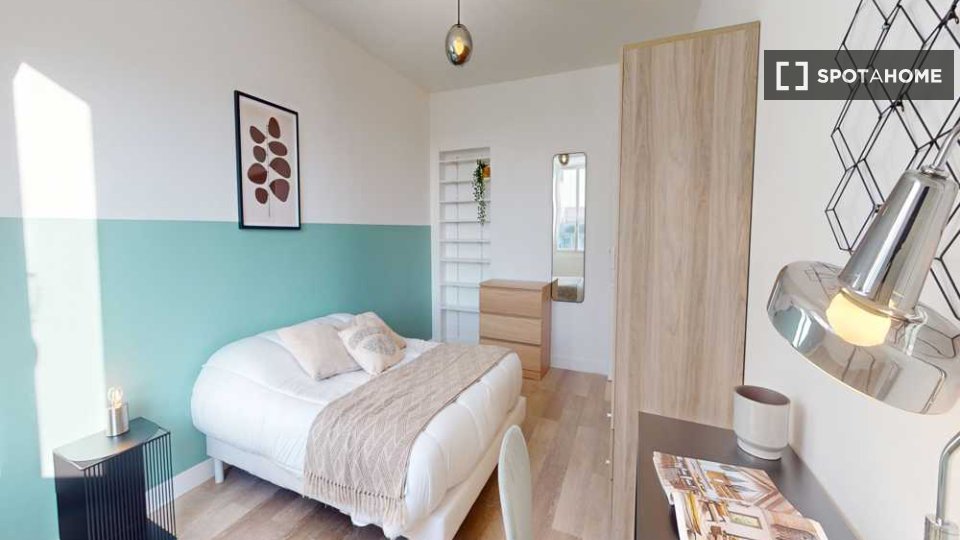 Double room Paris, 5 beds, 120m² — photo 2
