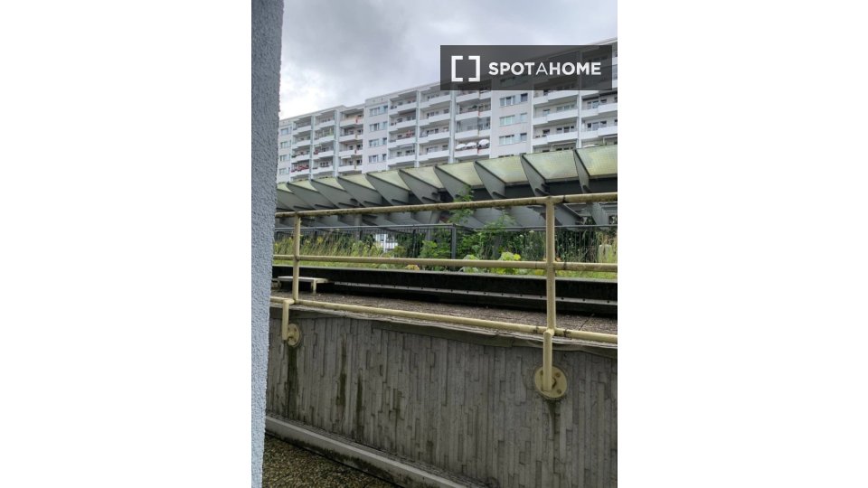 Double room Berlin, 2 beds, 68m² — photo 4