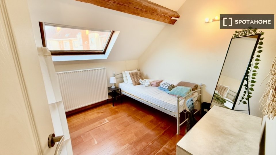 Double room Brussels, 4 beds — photo 21