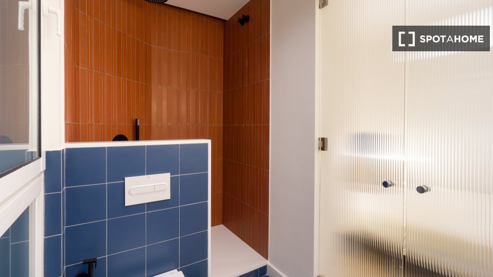 Apartment Barcelona, 4 beds, 135m² — photo 15