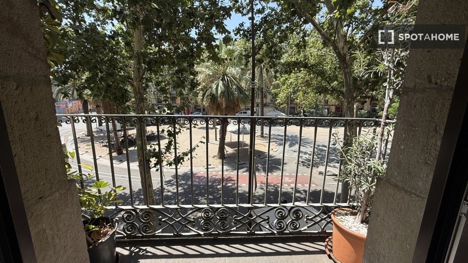 Apartamento de 2 dormitorios en alquiler en El Raval, Barcelona