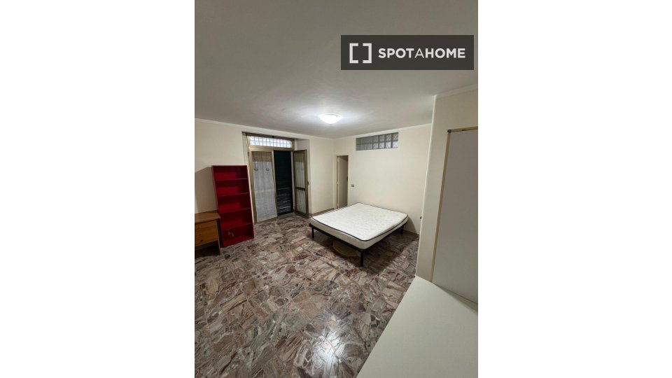 Double room Naples, 2 beds — photo 2