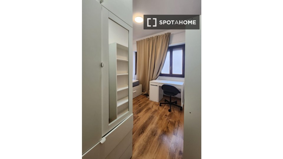 Double room Rome, 6 beds — photo 38
