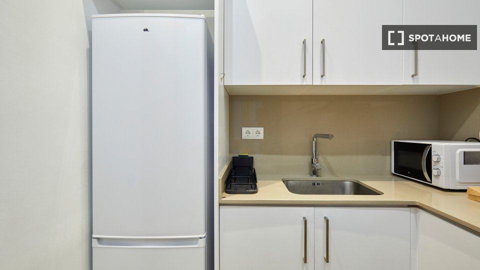Apartment Barcelona, 2 beds, 80m² — photo 34