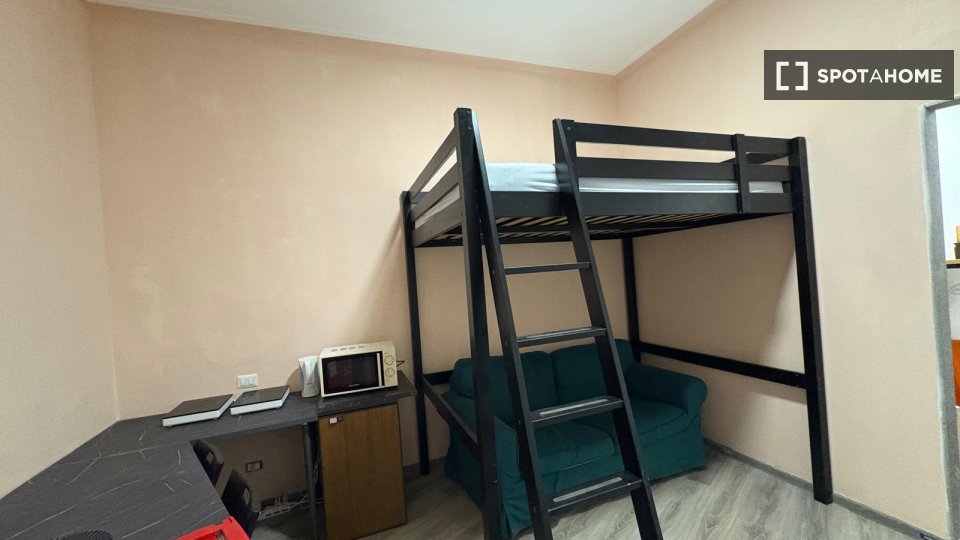 Apartment Rome, 1 bed — photo 17