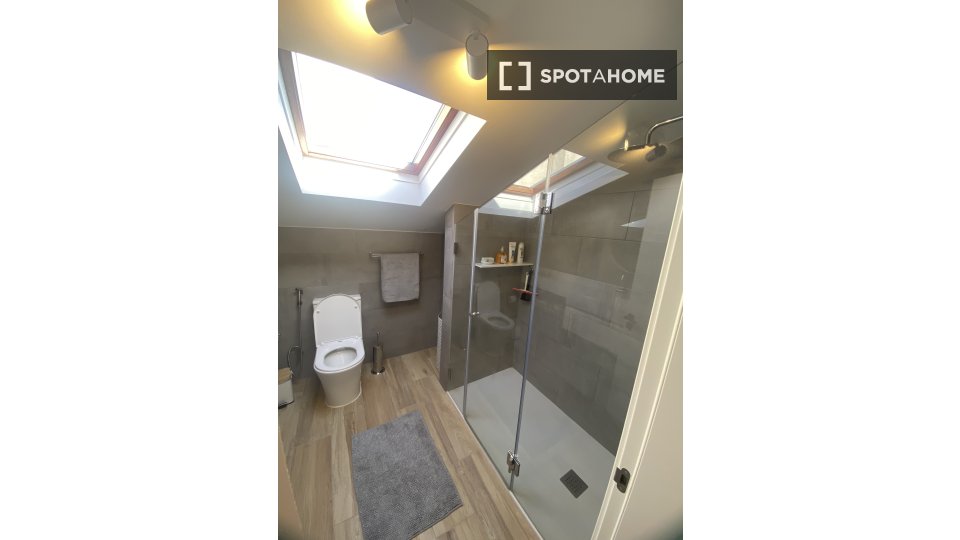 Apartment mono Lisbon, 45m² — photo 13