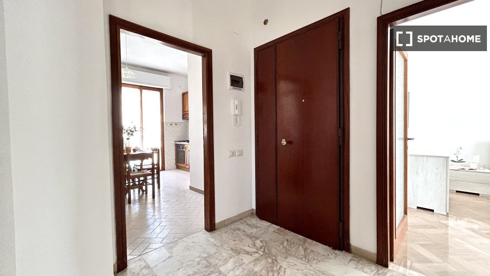 Double room Florence, 3 beds, 100m² — photo 11