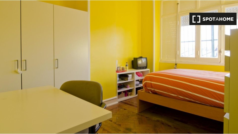 Double room Lisbon, 6 beds — photo 2