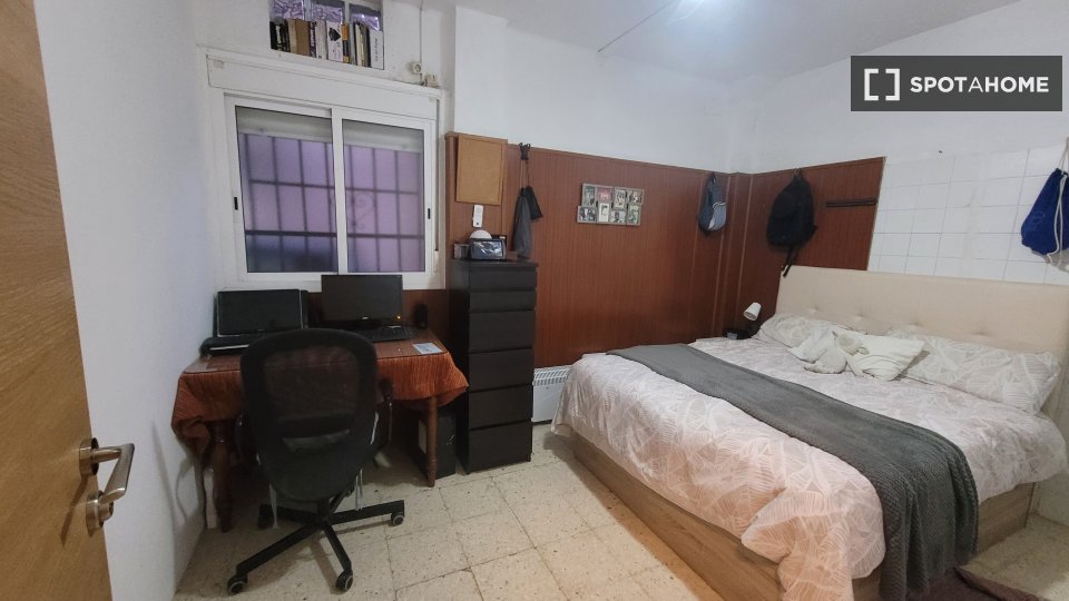 Double room Seville, 4 beds — photo 30