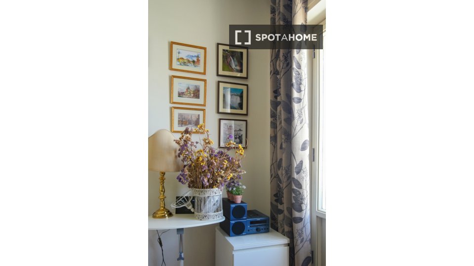 Apartment Lisbon, 1 bed — photo 3