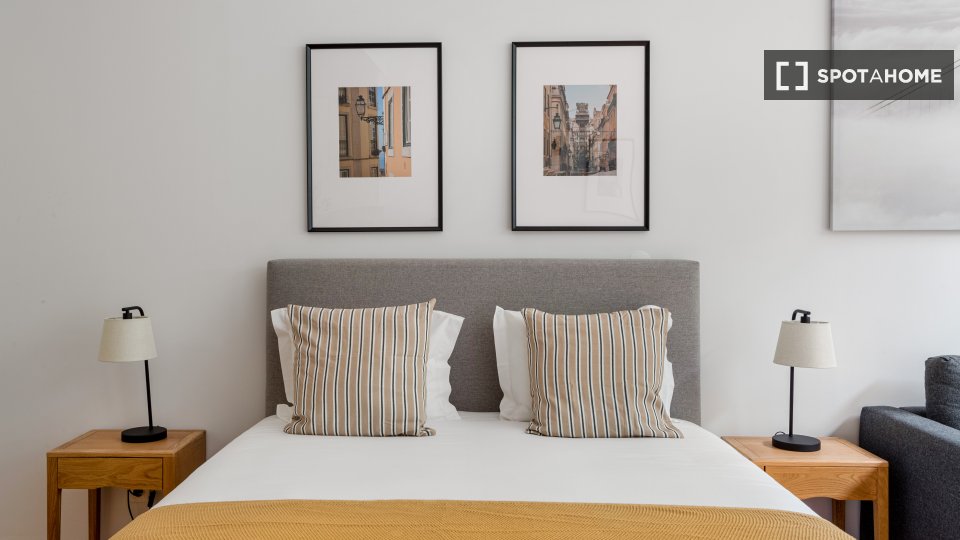 Apartment mono Lisbon — photo 17