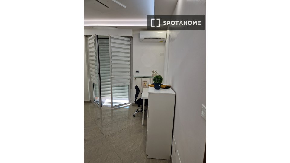 Double room Turin, 5 beds, 136m² — photo 3
