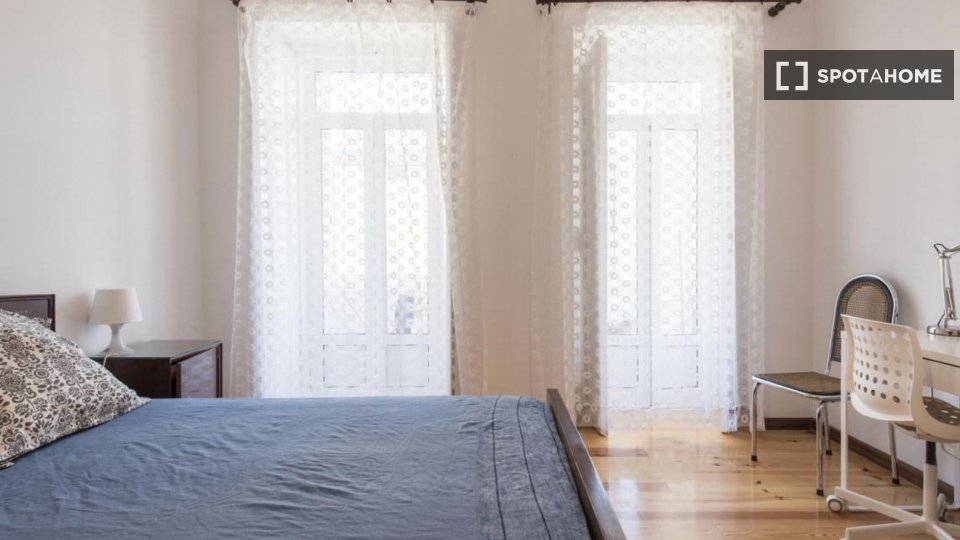 Double room Lisbon, 6 beds, 150m² — photo 48