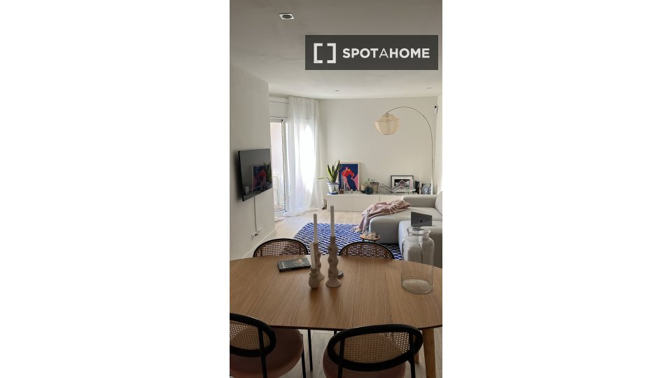 Apartment Barcelona, 2 beds, 75m² — photo 3
