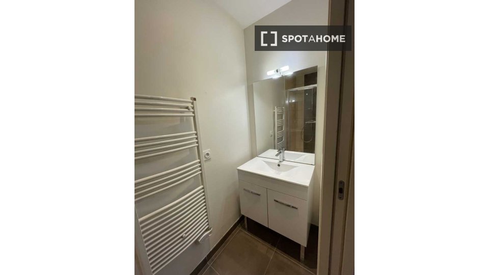 Double room Lyon, 4 beds, 110m² — photo 6