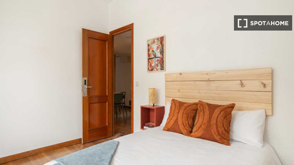 Double room Madrid, 10 beds — photo 26