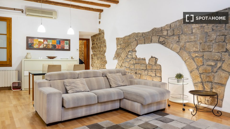Apartment Barcelona, 2 beds — photo 2
