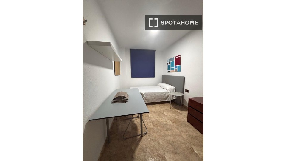 Apartment Valencia, 2 beds, 70m² — photo 12