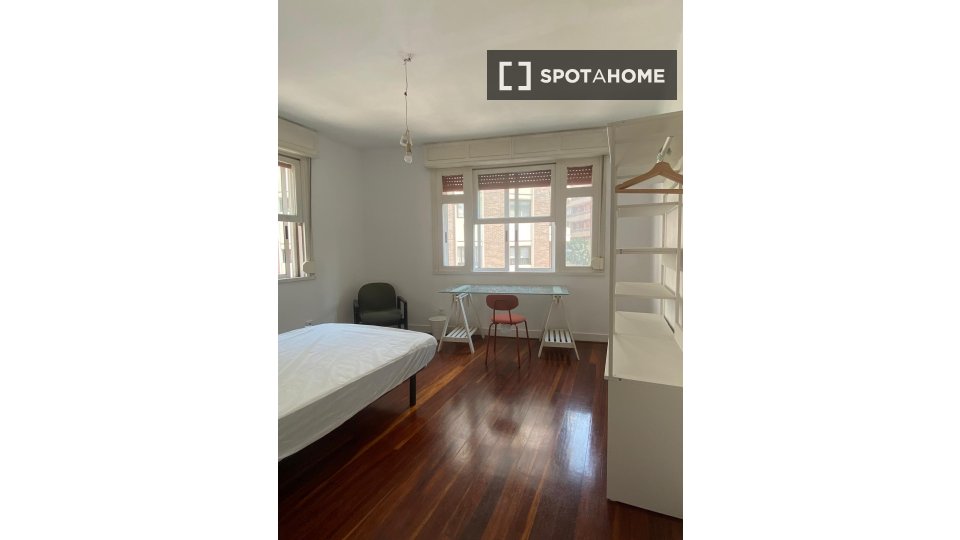 Double room Vigo, 4 beds, 110m² — photo 3