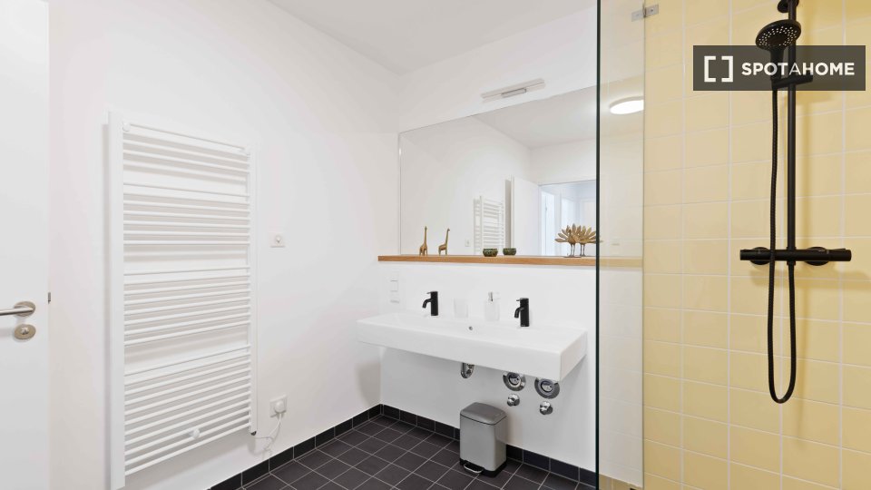 Double room Munich, 5 beds, 148m² — photo 15