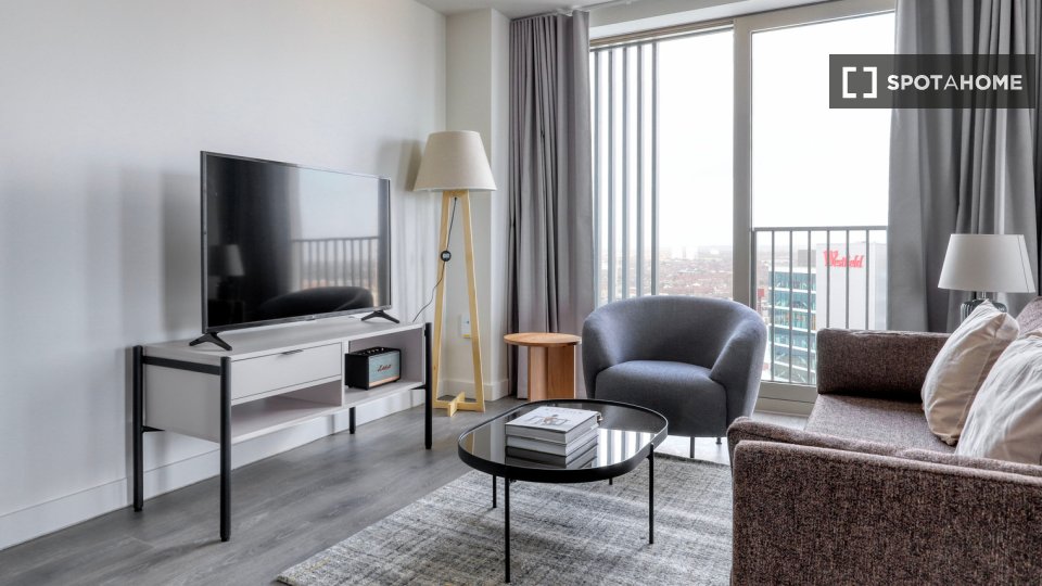 Apartment London, 2 beds, 85m² — photo 17