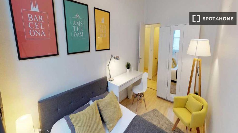 Double room Lyon, 4 beds, 80m² — photo 23