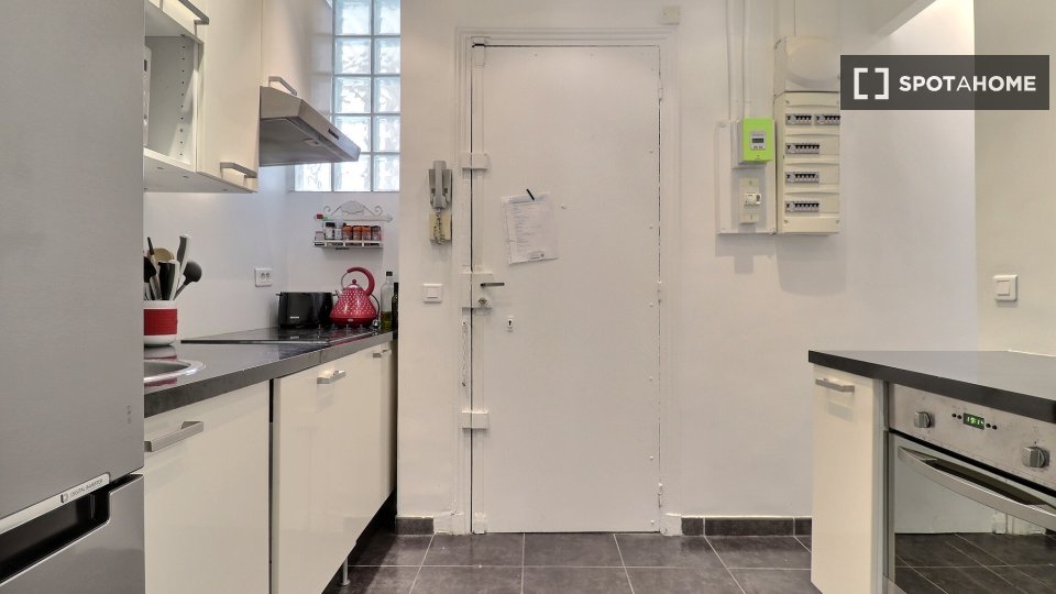 Apartment Paris, 1 bed, 77m² — photo 11
