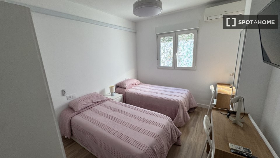 Double room Malaga, 8 beds, 270m² — photo 35