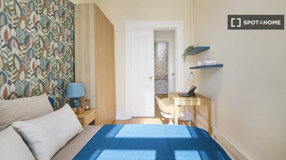 Double room Lisbon, 8 beds — photo 13